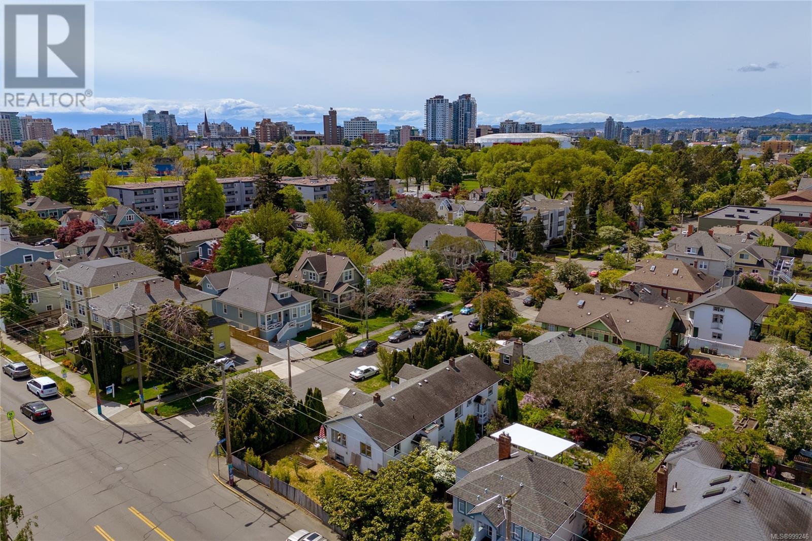  1060+1062 Queens Avenue, Victoria