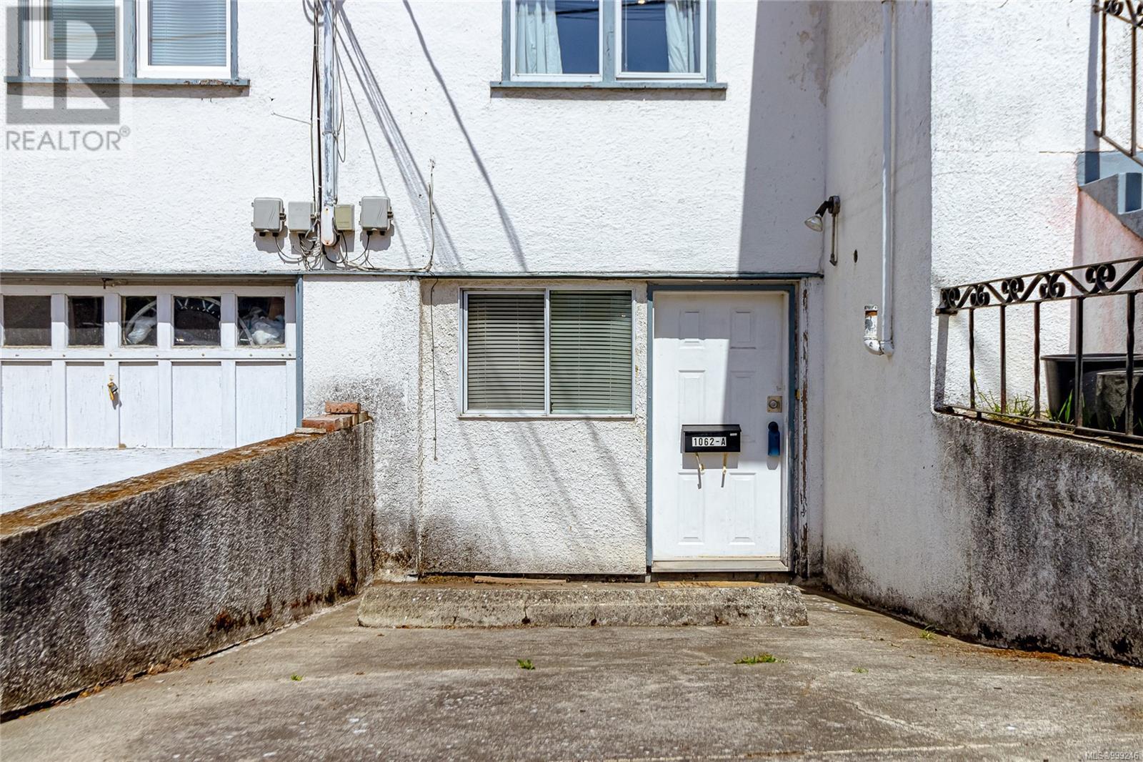  1060+1062 Queens Avenue, Victoria