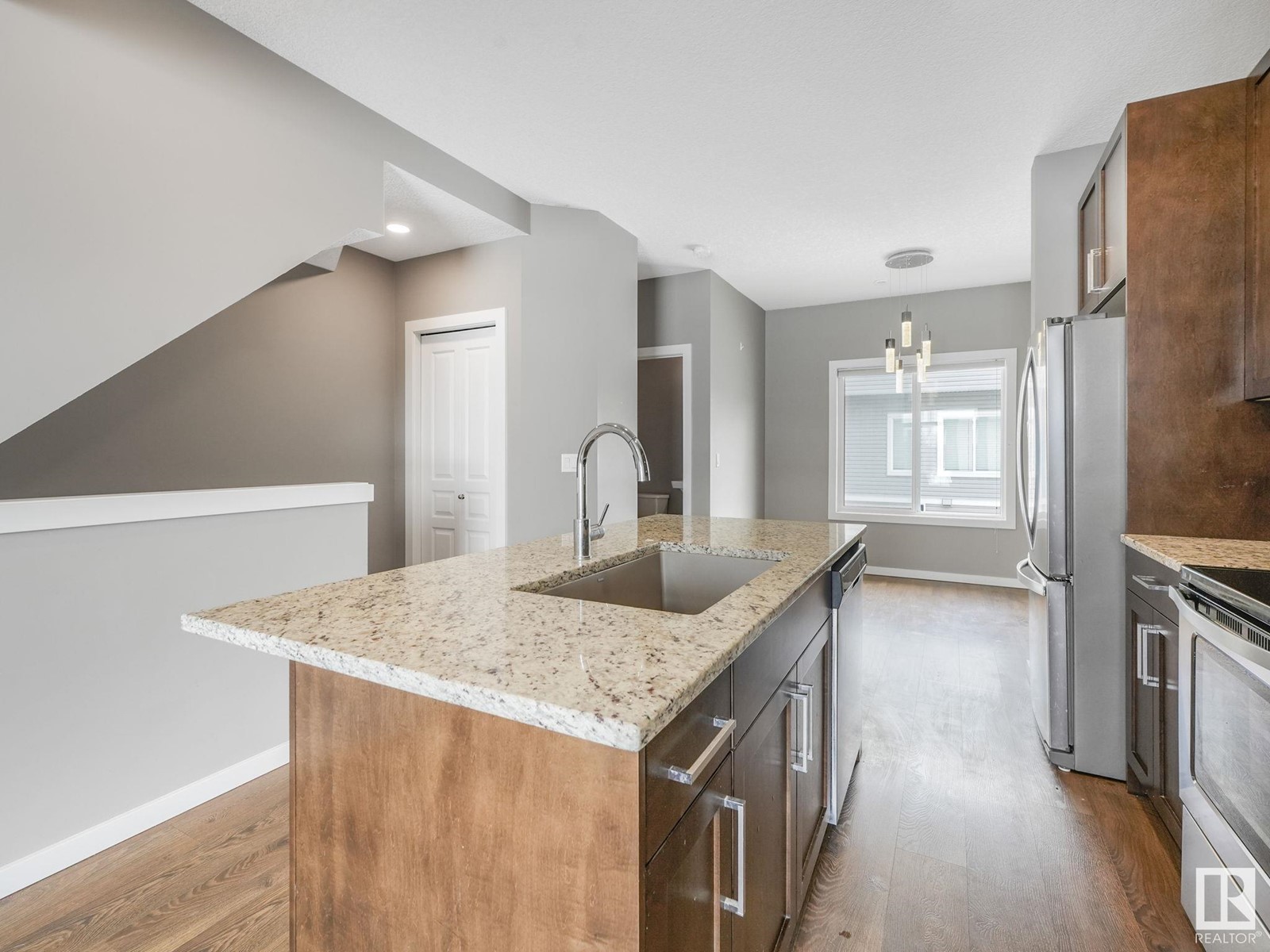 #22 215 SADDLEBACK RD NW, Edmonton