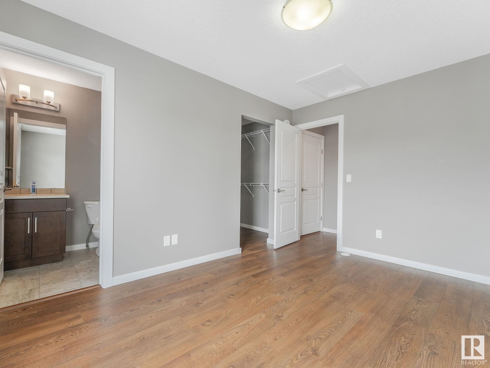 #22 215 SADDLEBACK RD NW, Edmonton