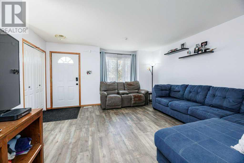 37 Lakeview Avenue Close, Blackfalds
