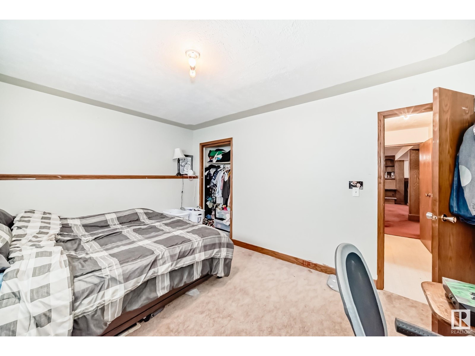 18623 62A AV NW, Edmonton