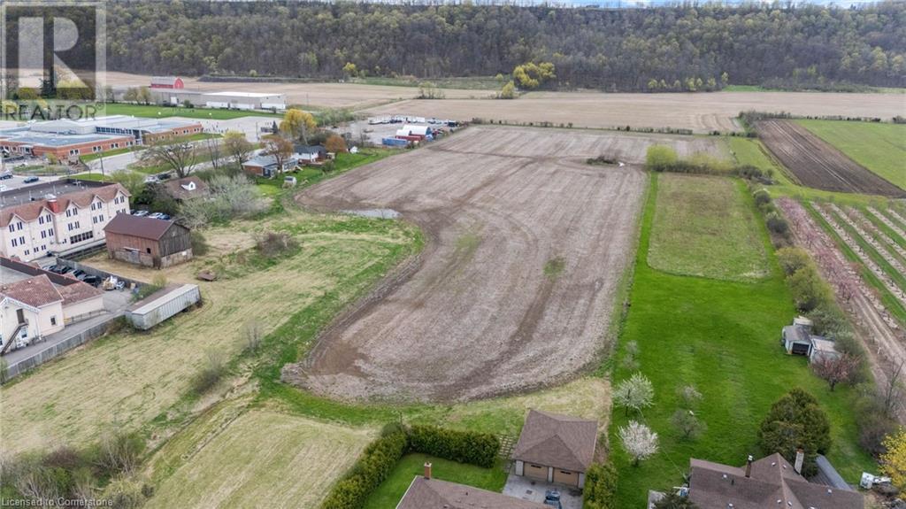 Photo 11 of 868 8 Highway, Hamilton ON