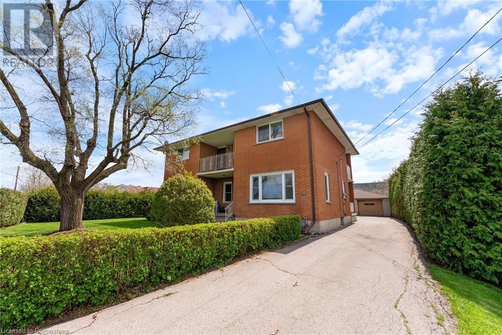 Photo 2 of 868 8 Highway, Hamilton ON