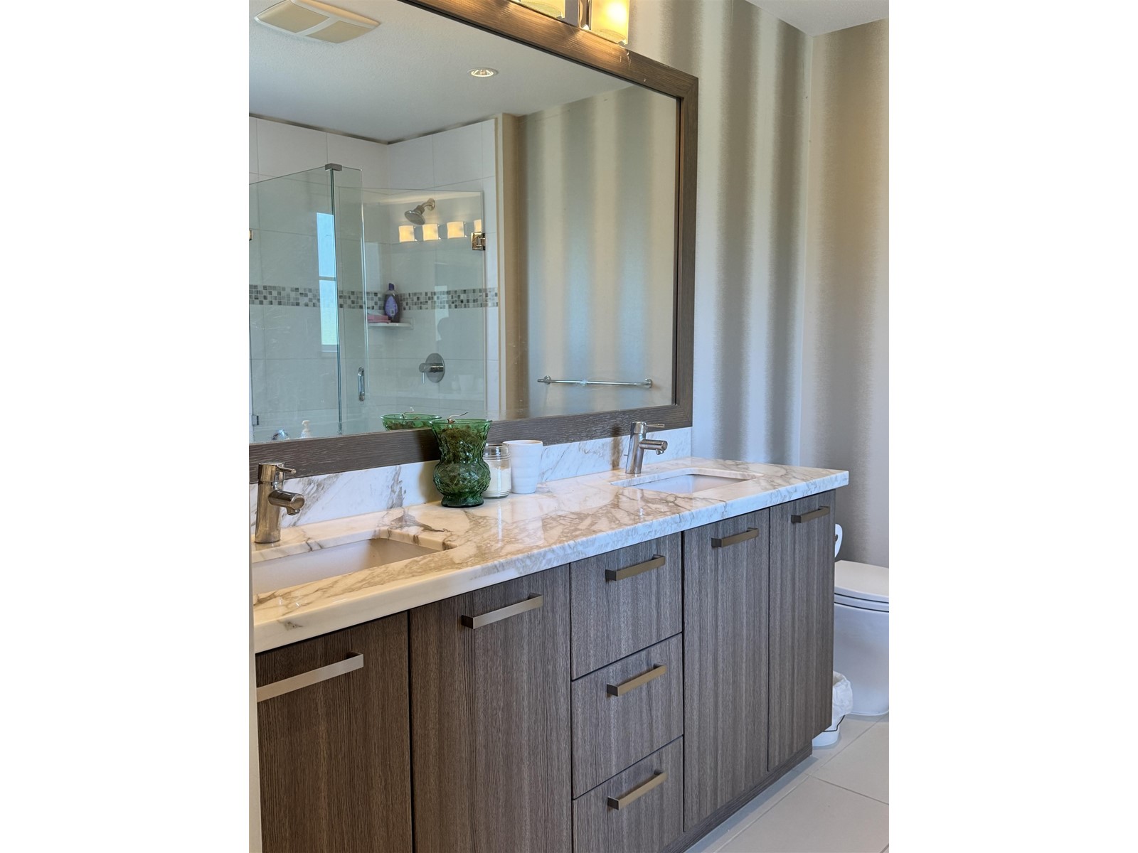 #11-10500 DELSOM, Delta