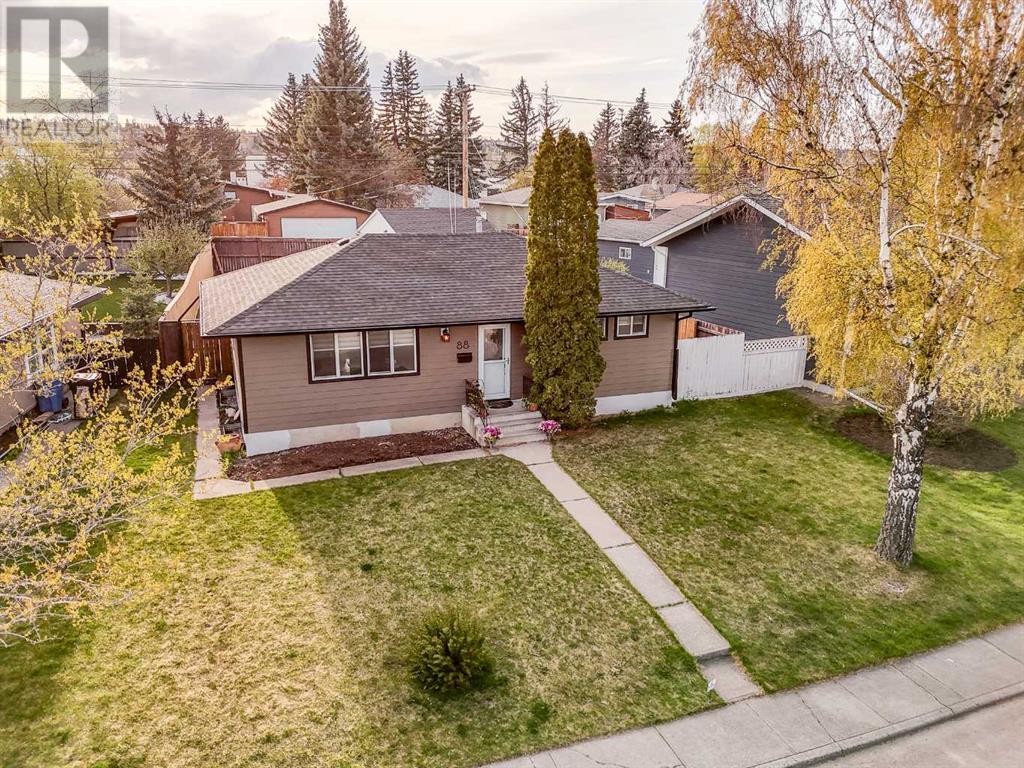 Single Family House Bungalow for Sale in  Glenpatrick Drive SW Glenbrook Calgary 