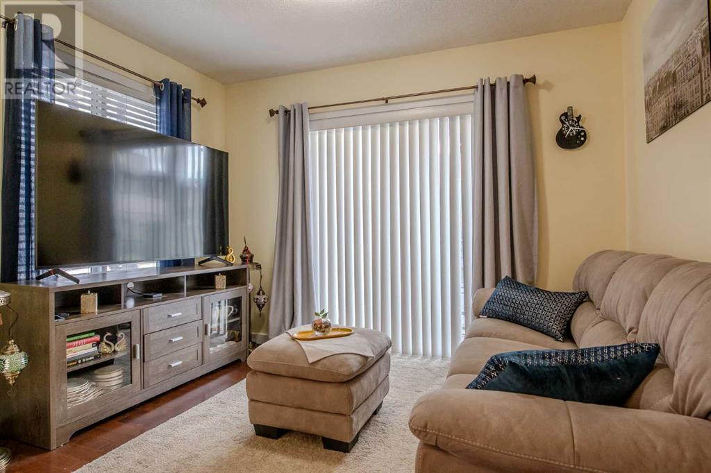 Single Family House for Sale in  Eversyde Common SW Evergreen Calgary 