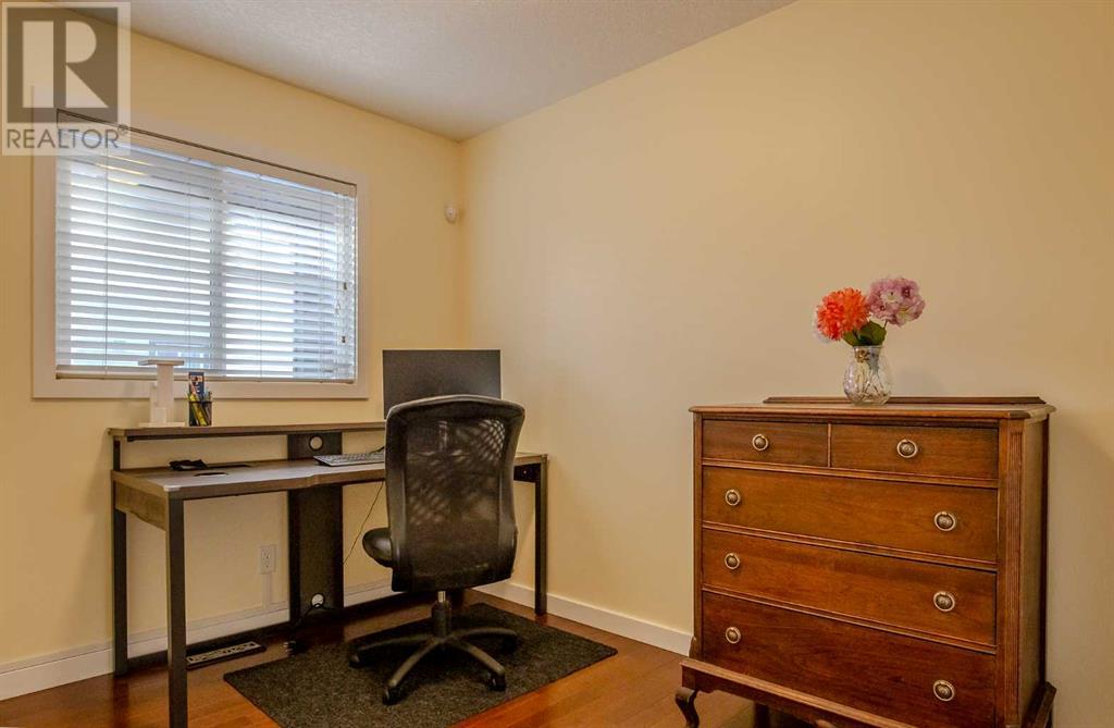 Single Family House for Sale in  Eversyde Common SW Evergreen Calgary 