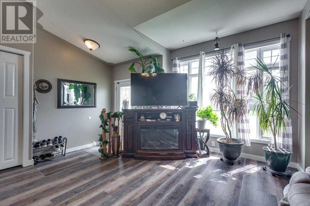 4702 55 Avenue, Lacombe