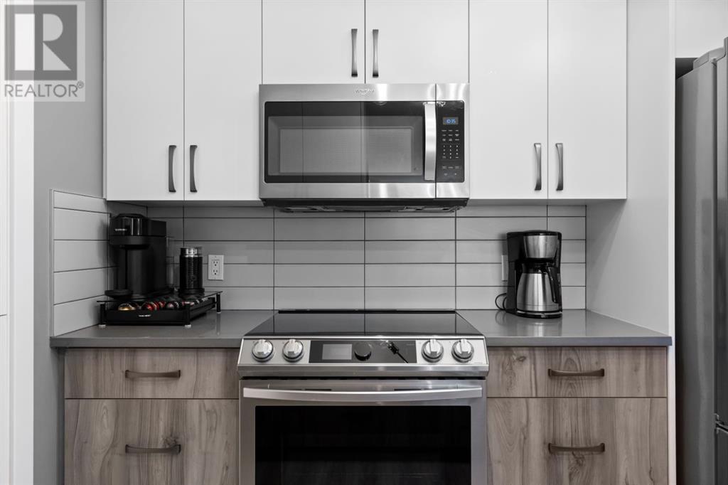 Single Family House for Sale in   Richard Court SW Lincoln Park Calgary 