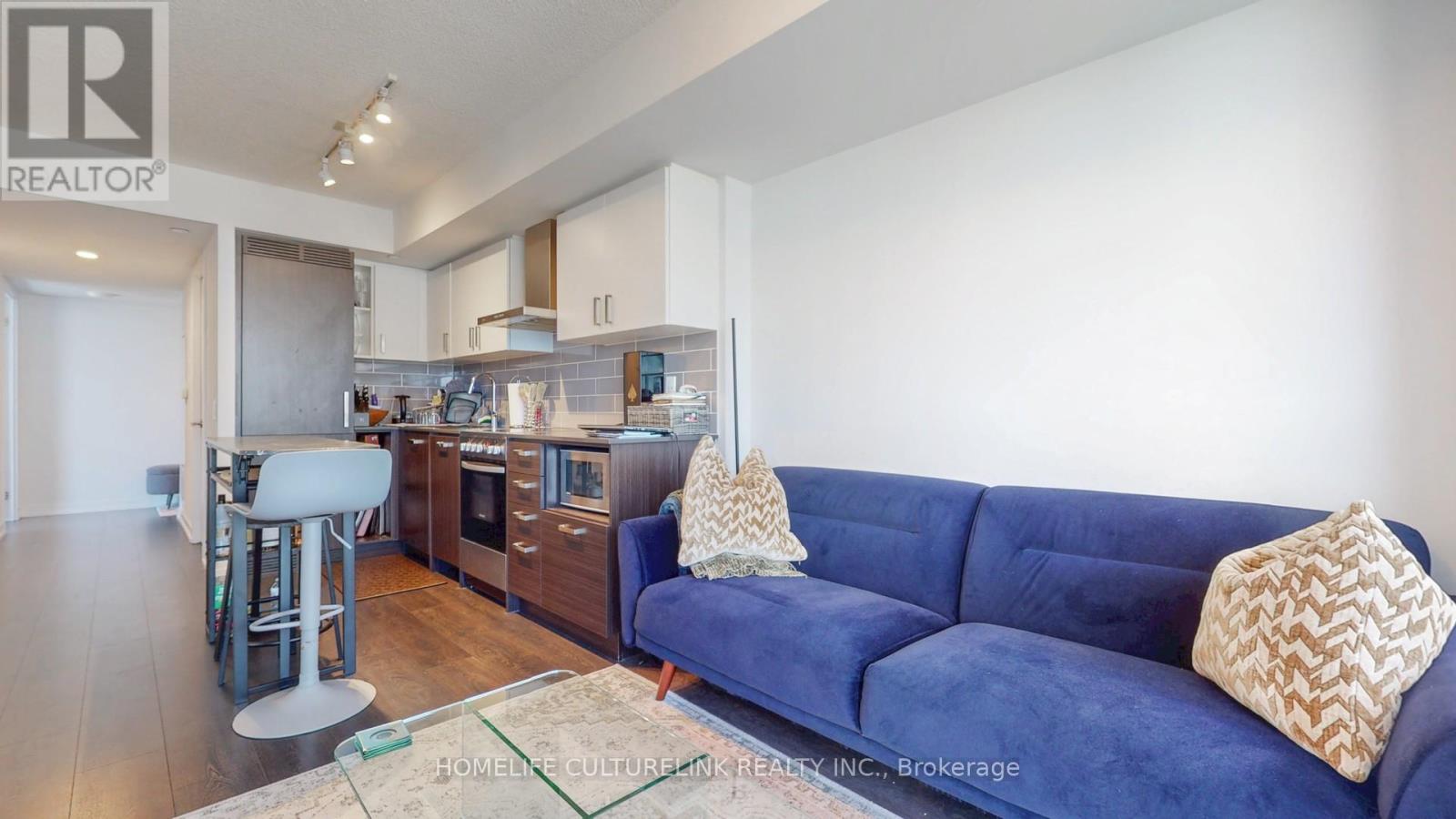 Photo 15 of 1501 125 Redpath Avenue, Toronto ON