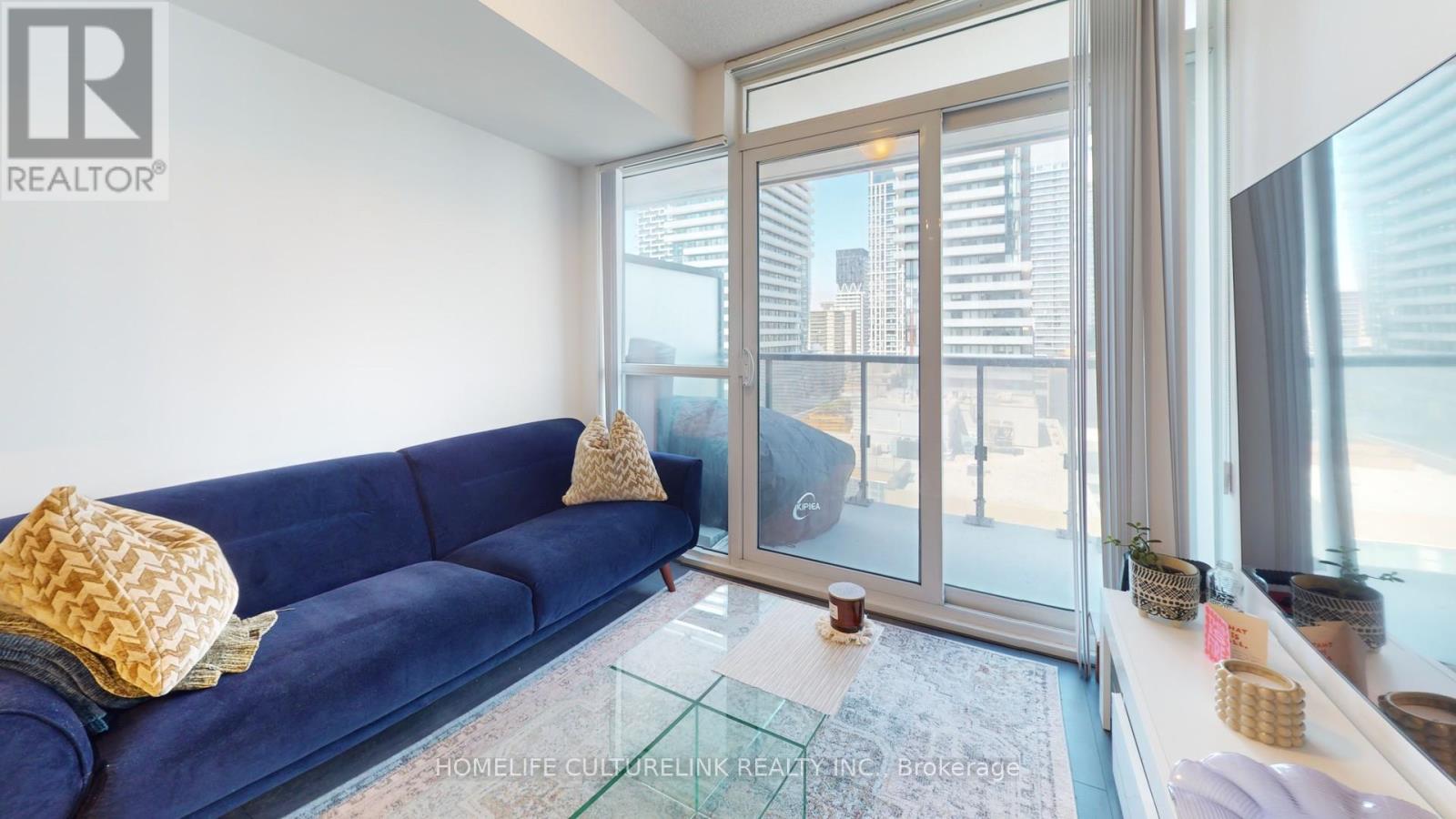Photo 12 of 1501 125 Redpath Avenue, Toronto ON
