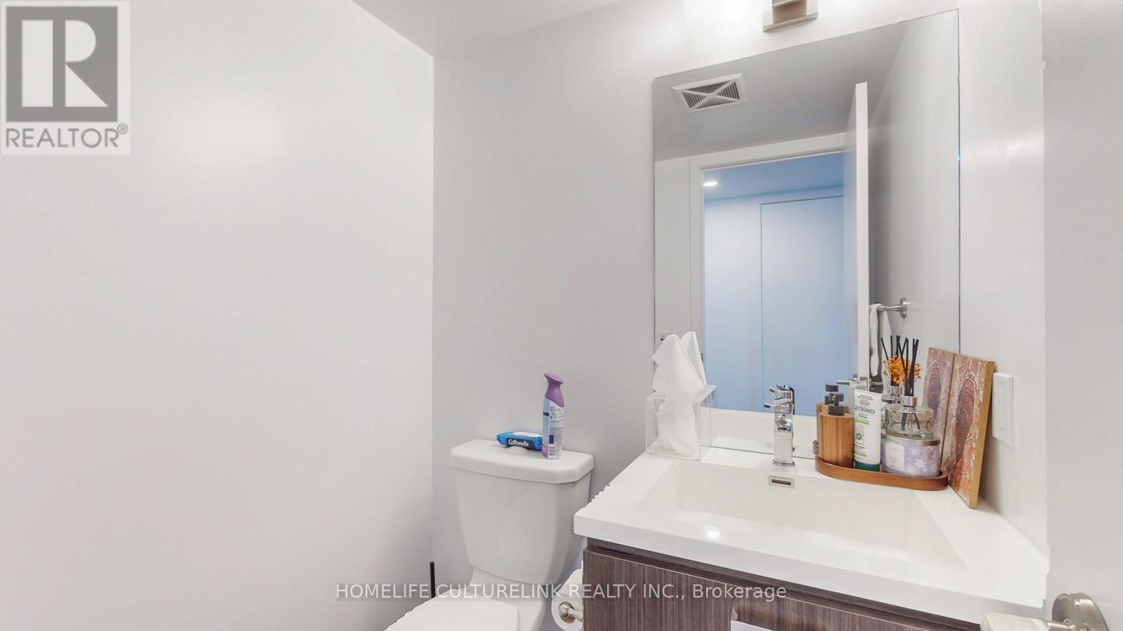 Photo 19 of 1501 125 Redpath Avenue, Toronto ON