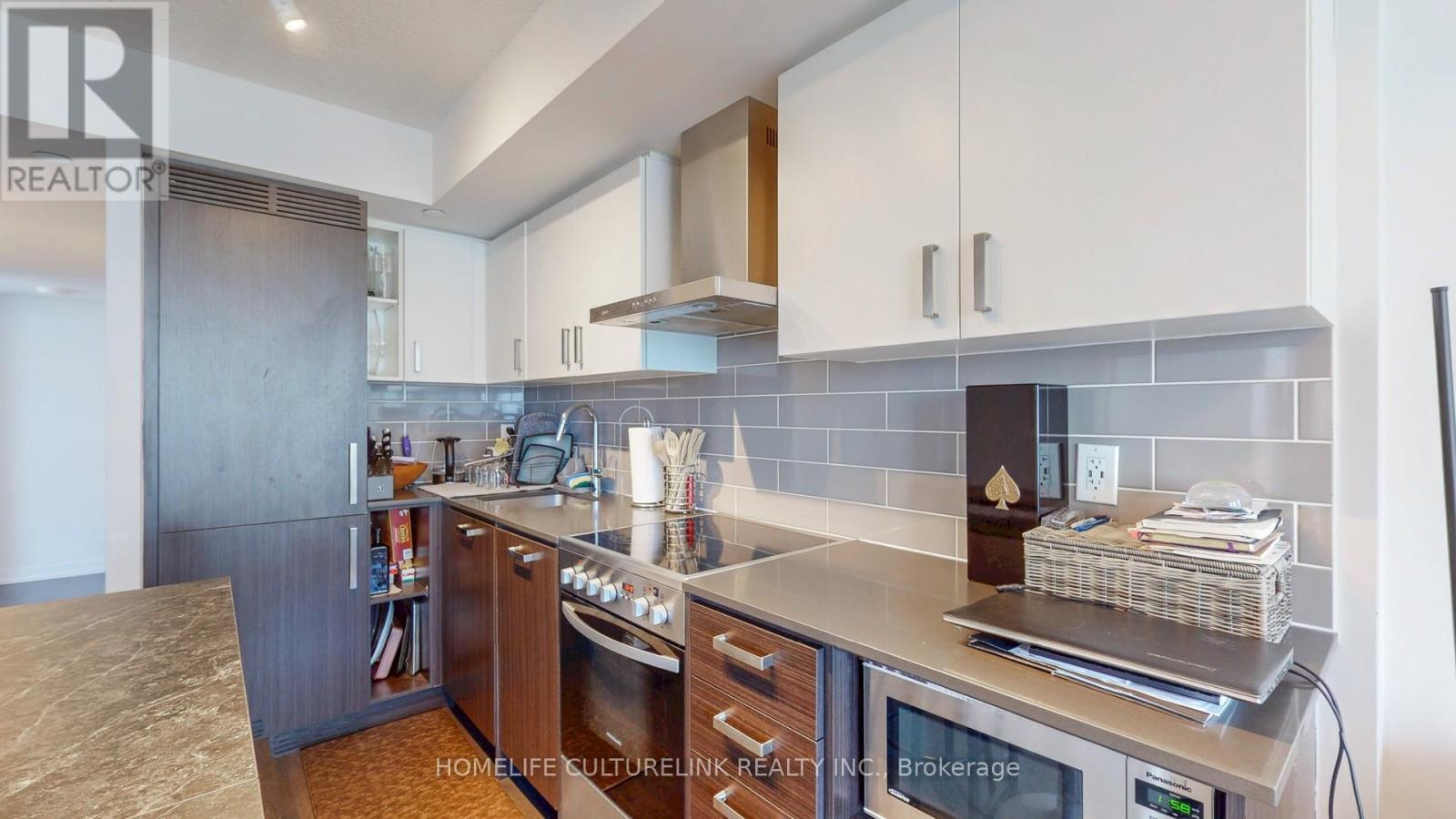 Photo 23 of 1501 125 Redpath Avenue, Toronto ON