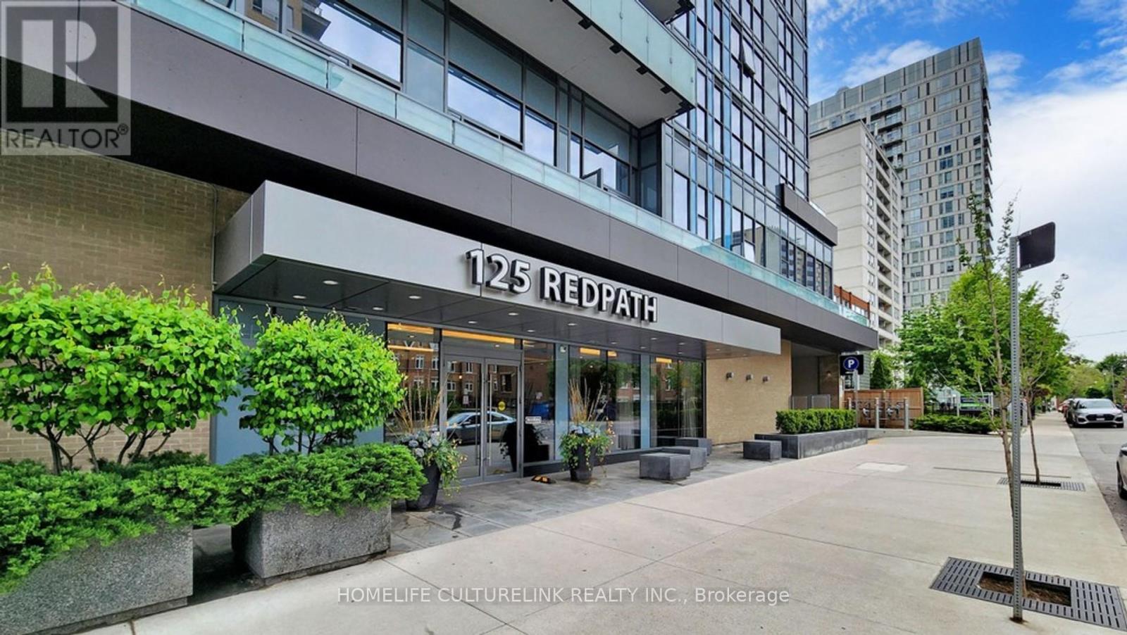 Photo 5 of 1501 125 Redpath Avenue, Toronto ON