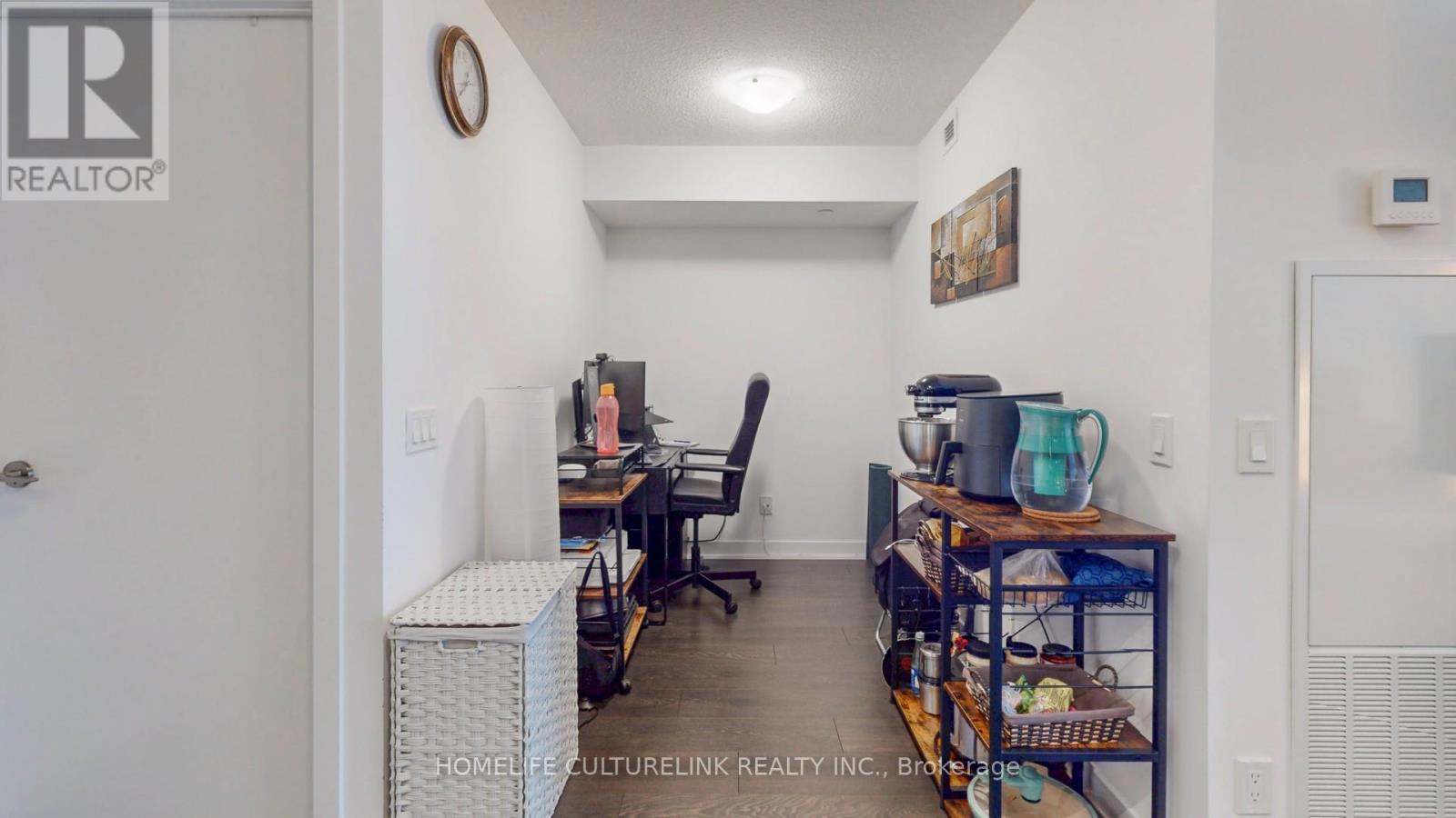 Photo 15 of 1417 87 Peter Street, Toronto ON