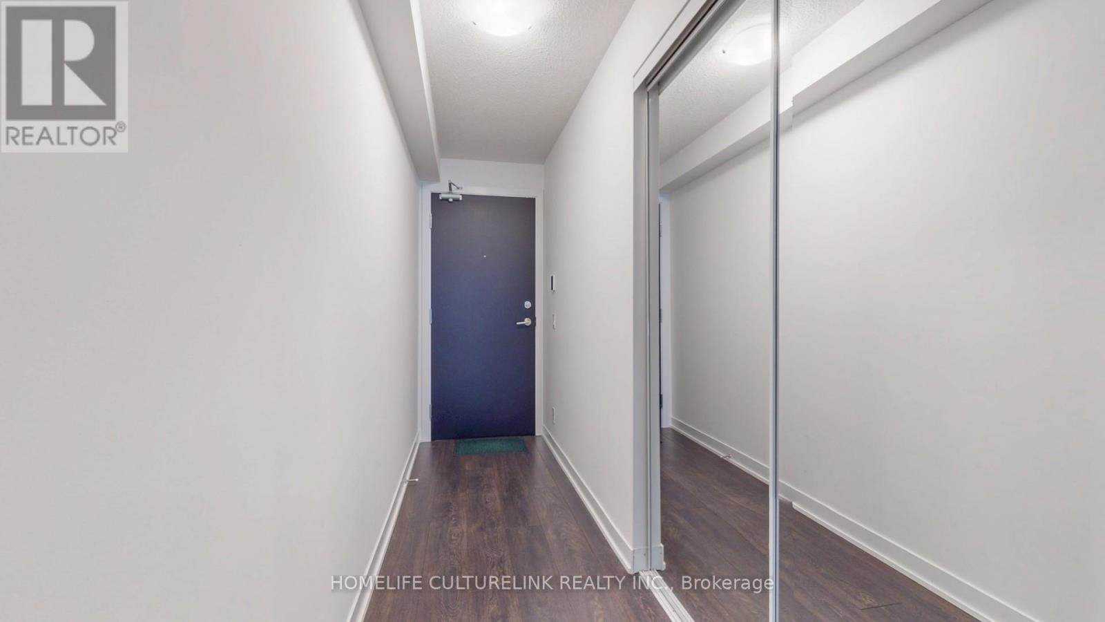 Photo 33 of 1417 87 Peter Street, Toronto ON