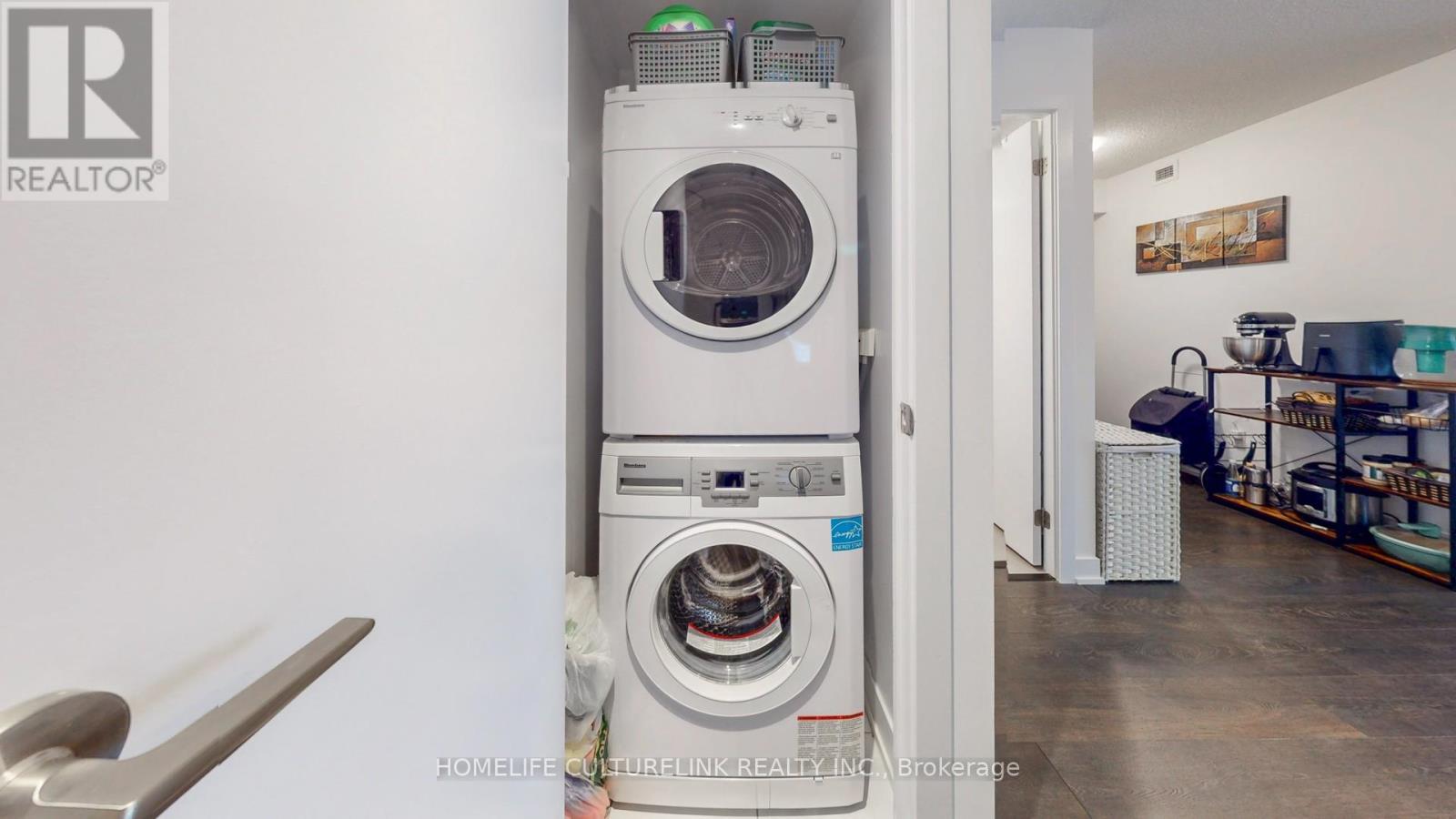 Photo 26 of 1417 87 Peter Street, Toronto ON