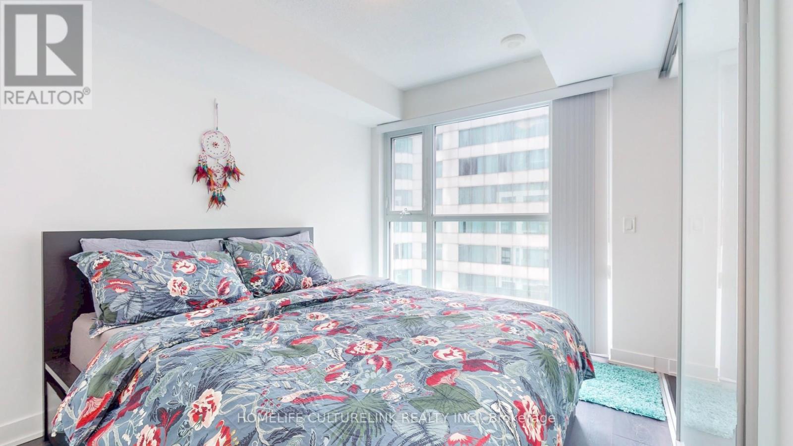 Photo 32 of 1417 87 Peter Street, Toronto ON