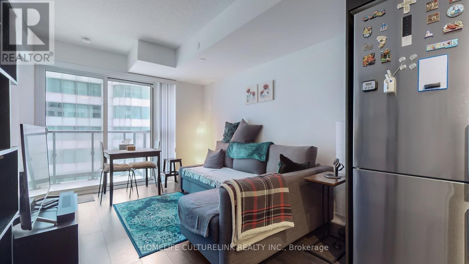 Photo 12 of 1417 87 Peter Street, Toronto ON