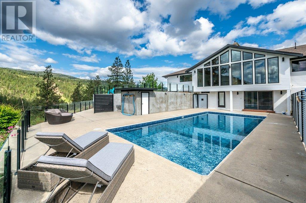 21815 Garnet Valley Road, Summerland