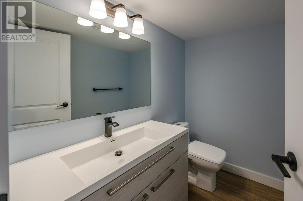  21815 Garnet Valley Road, Summerland