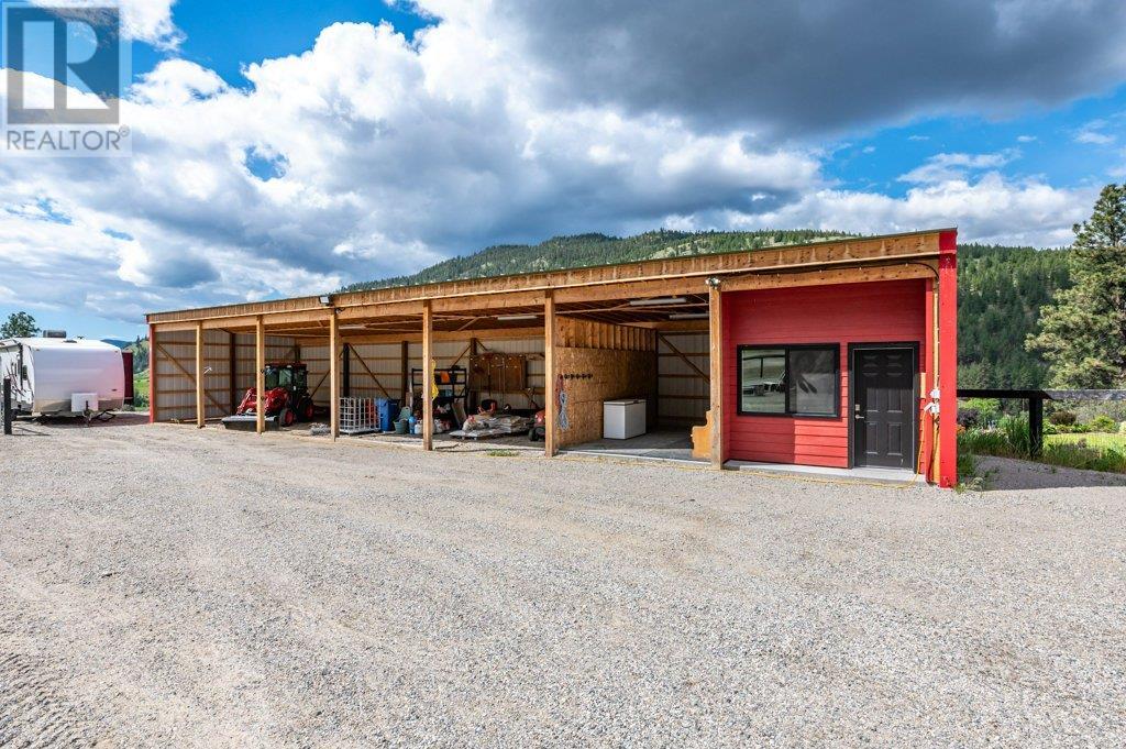  21815 Garnet Valley Road, Summerland