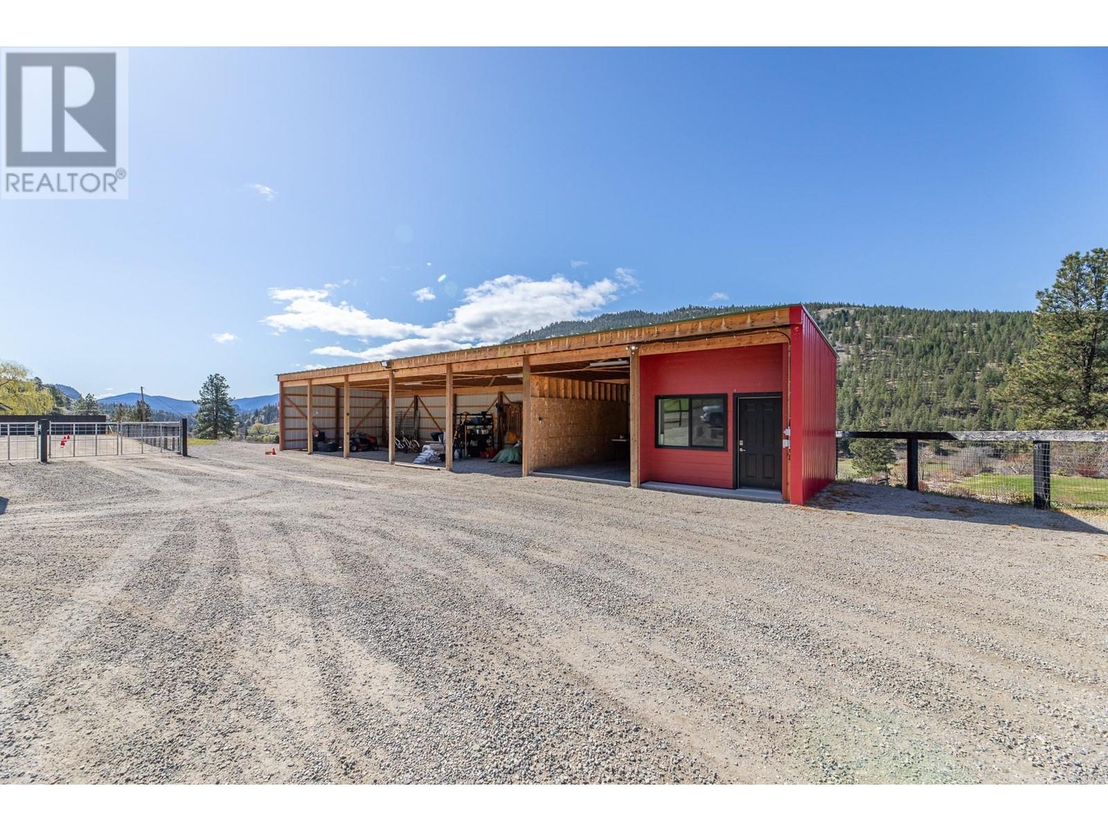  21815 Garnet Valley Road, Summerland