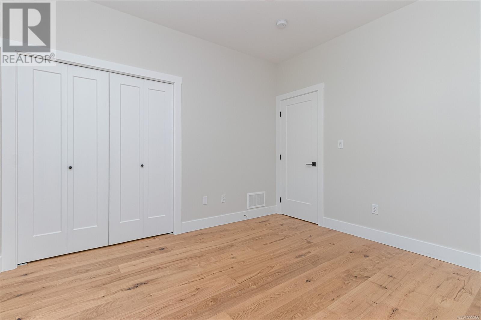 Photo 8 of 10647 Olsen Rd, Saltair BC