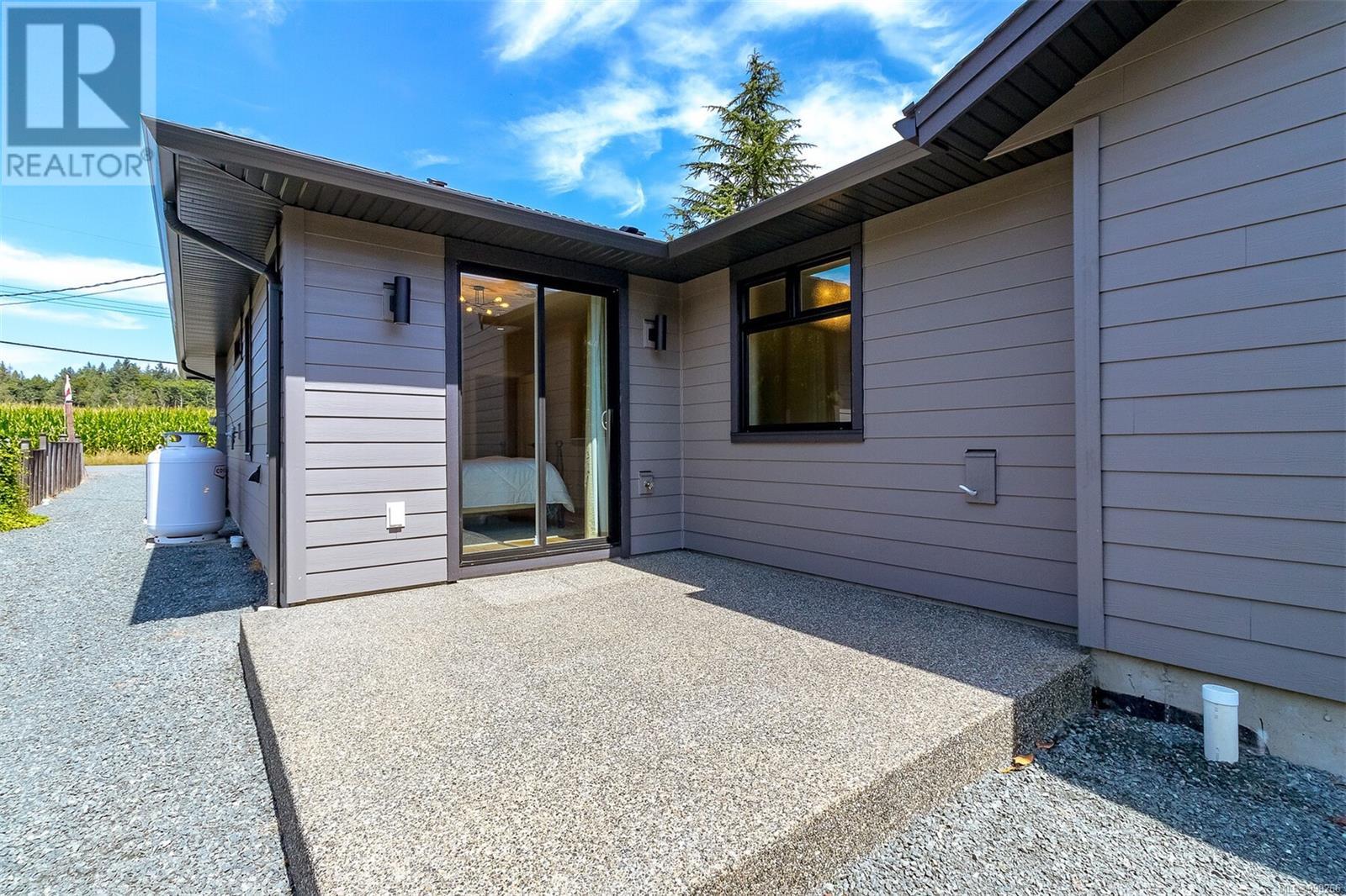 Photo 38 of 10647 Olsen Rd, Saltair BC