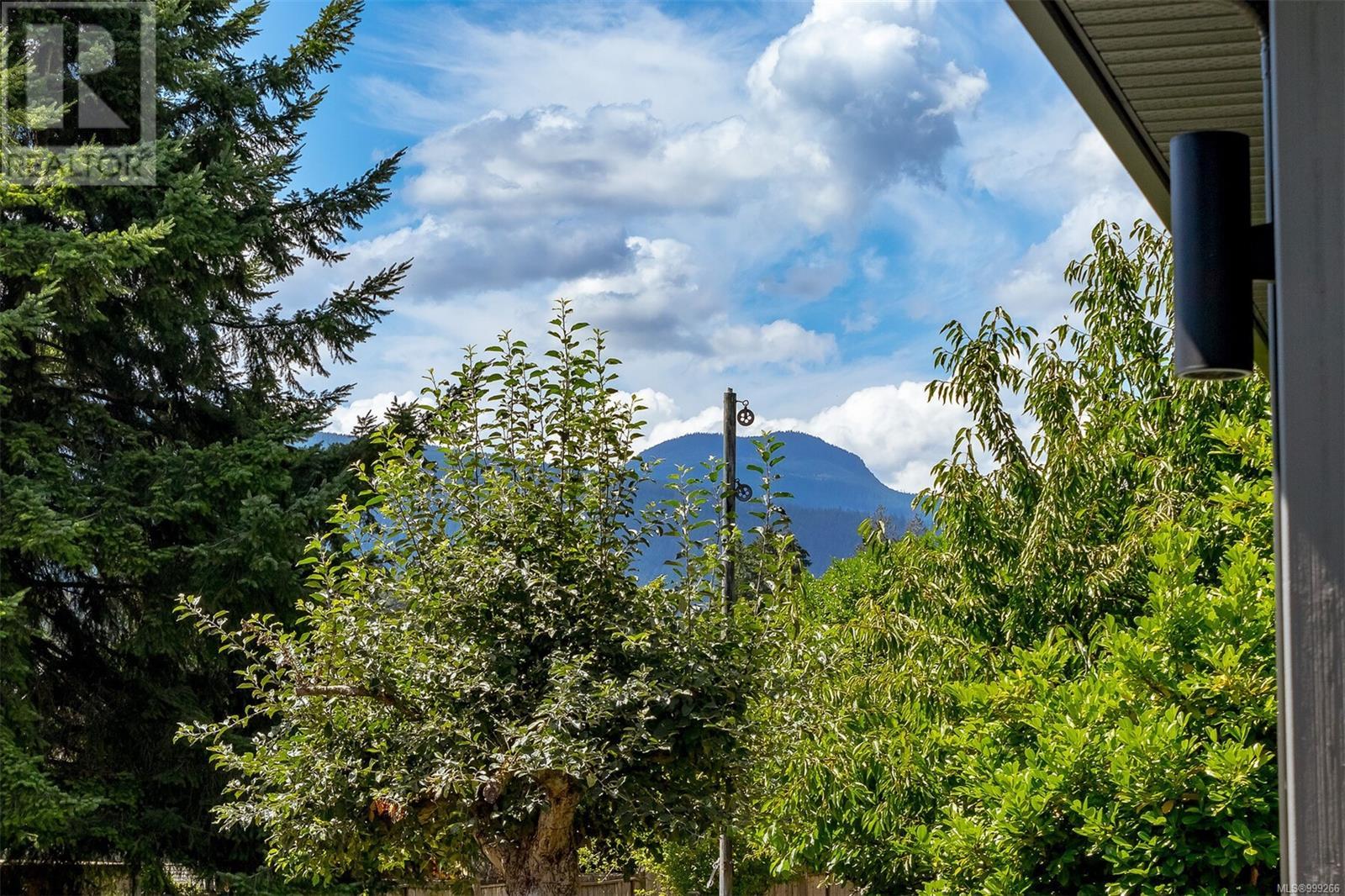Photo 2 of 10647 Olsen Rd, Saltair BC