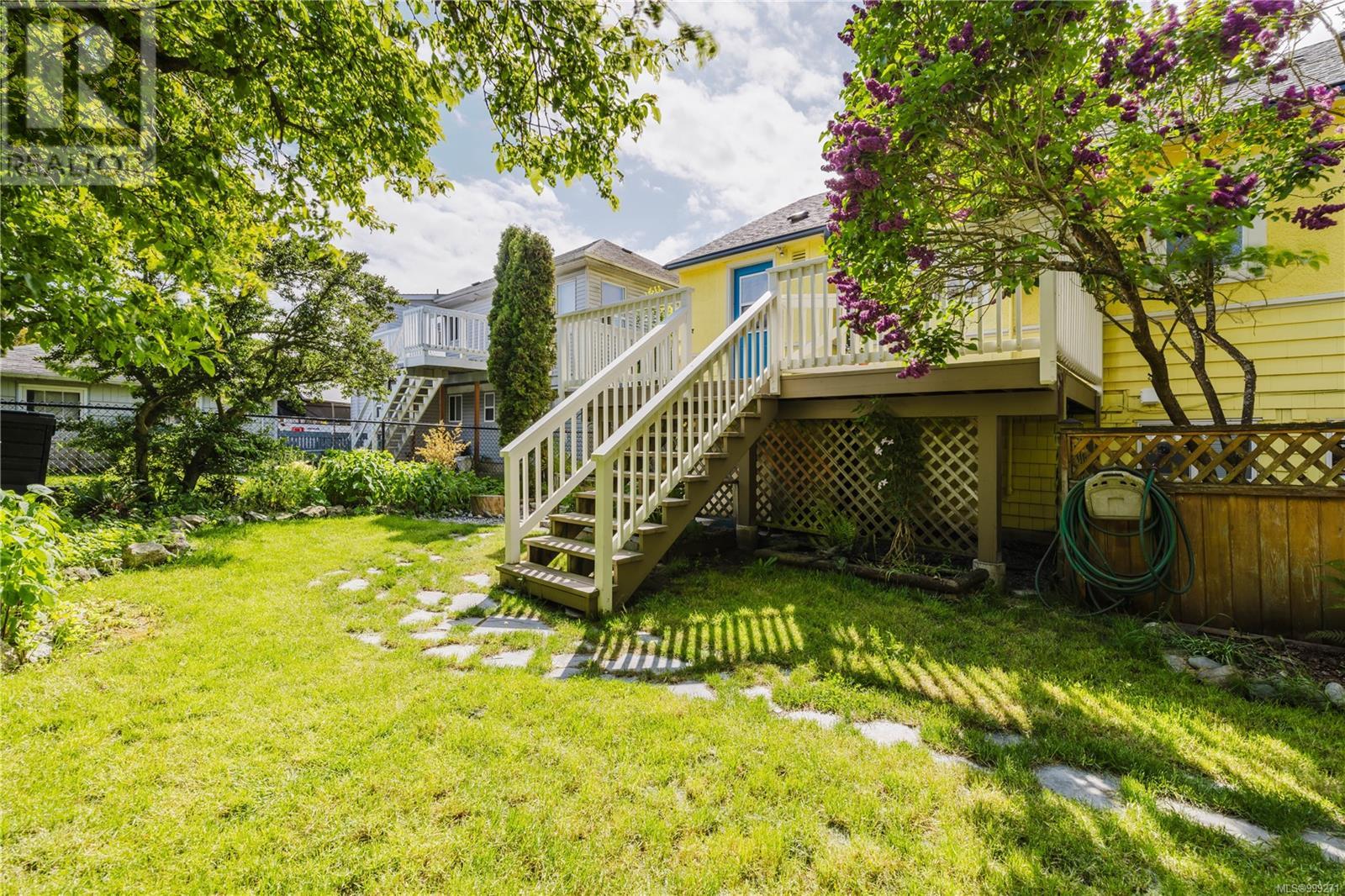  2857 Shakespeare Street, Victoria