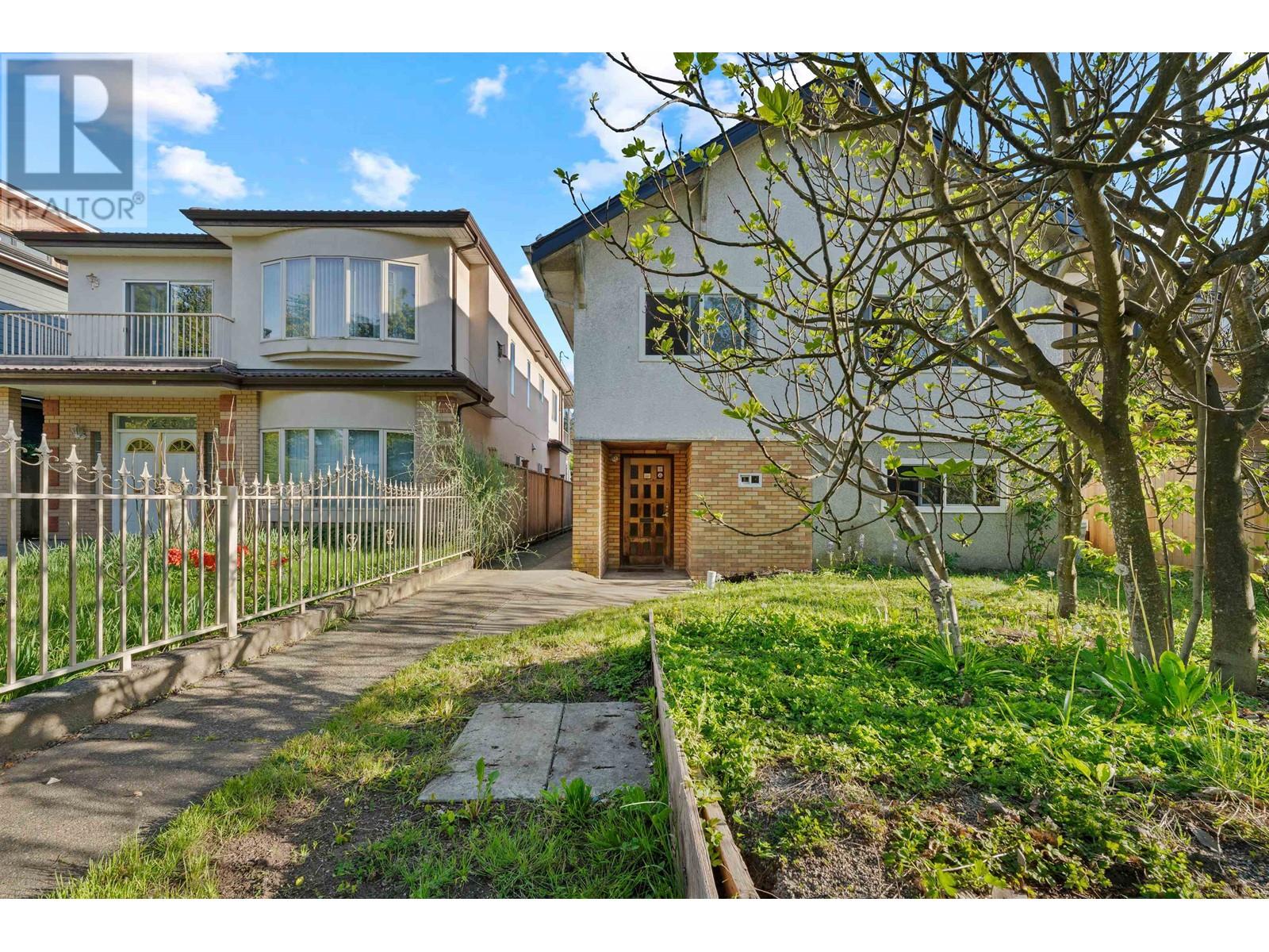 1228 E 27TH AVENUE, Vancouver