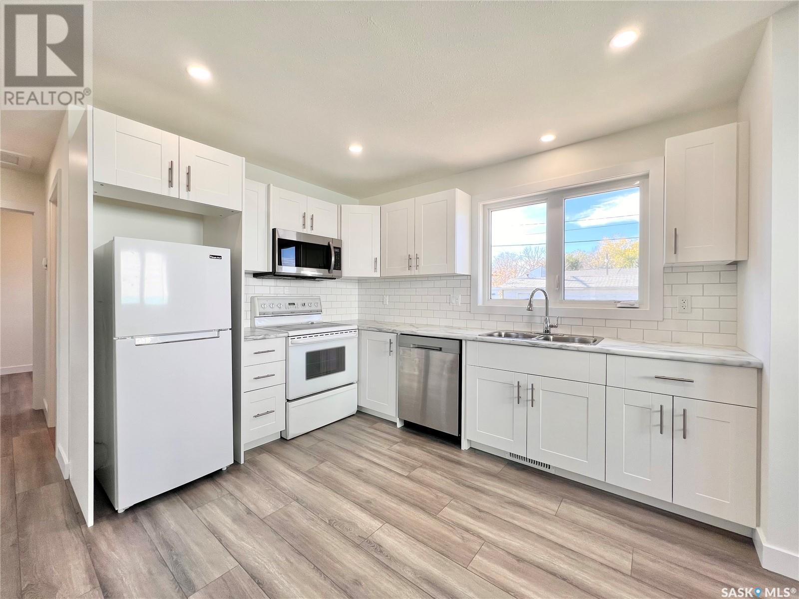 Photo 1 of 318 Mctavish Street, Outlook SK