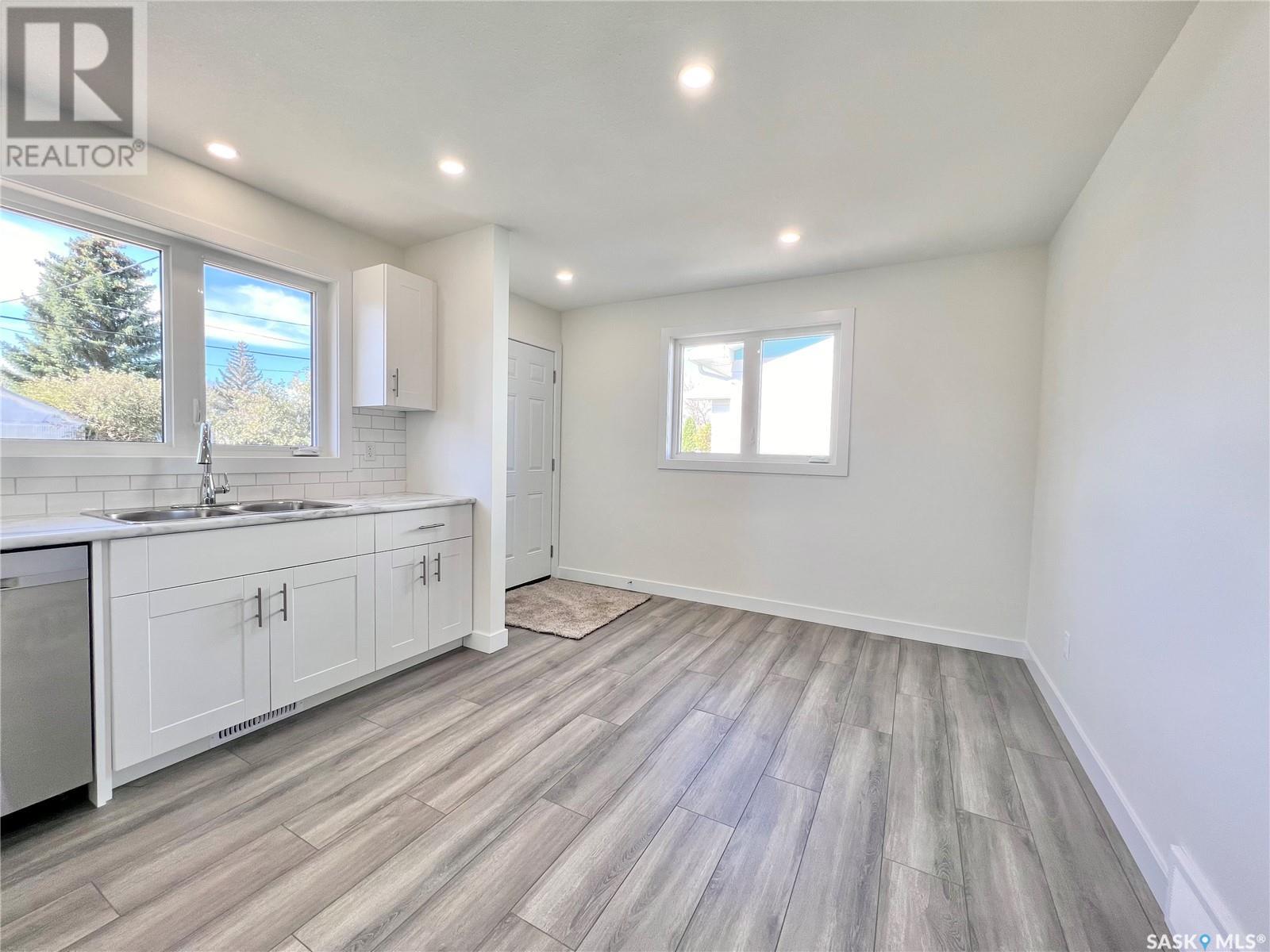 Photo 5 of 318 Mctavish Street, Outlook SK