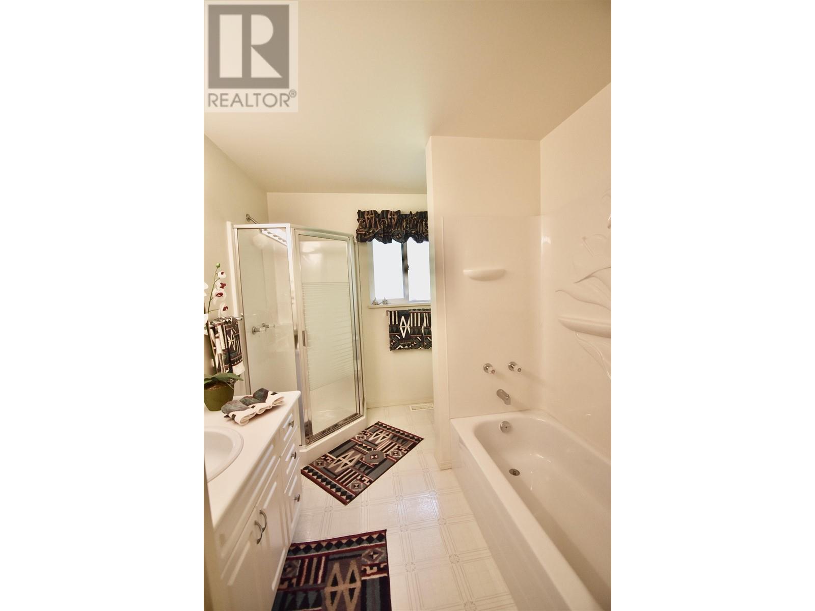 1499 HANBURY ROAD, Roberts Creek