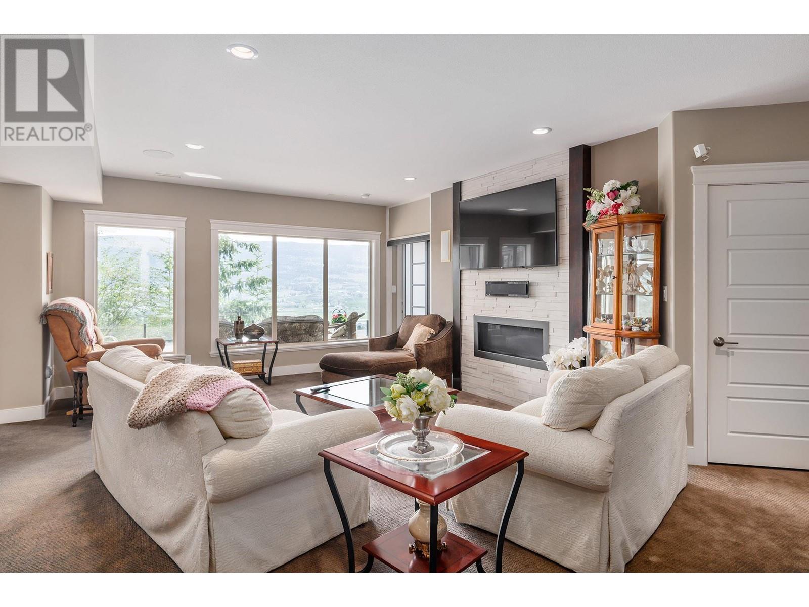  1821 Capistrano Drive, Kelowna