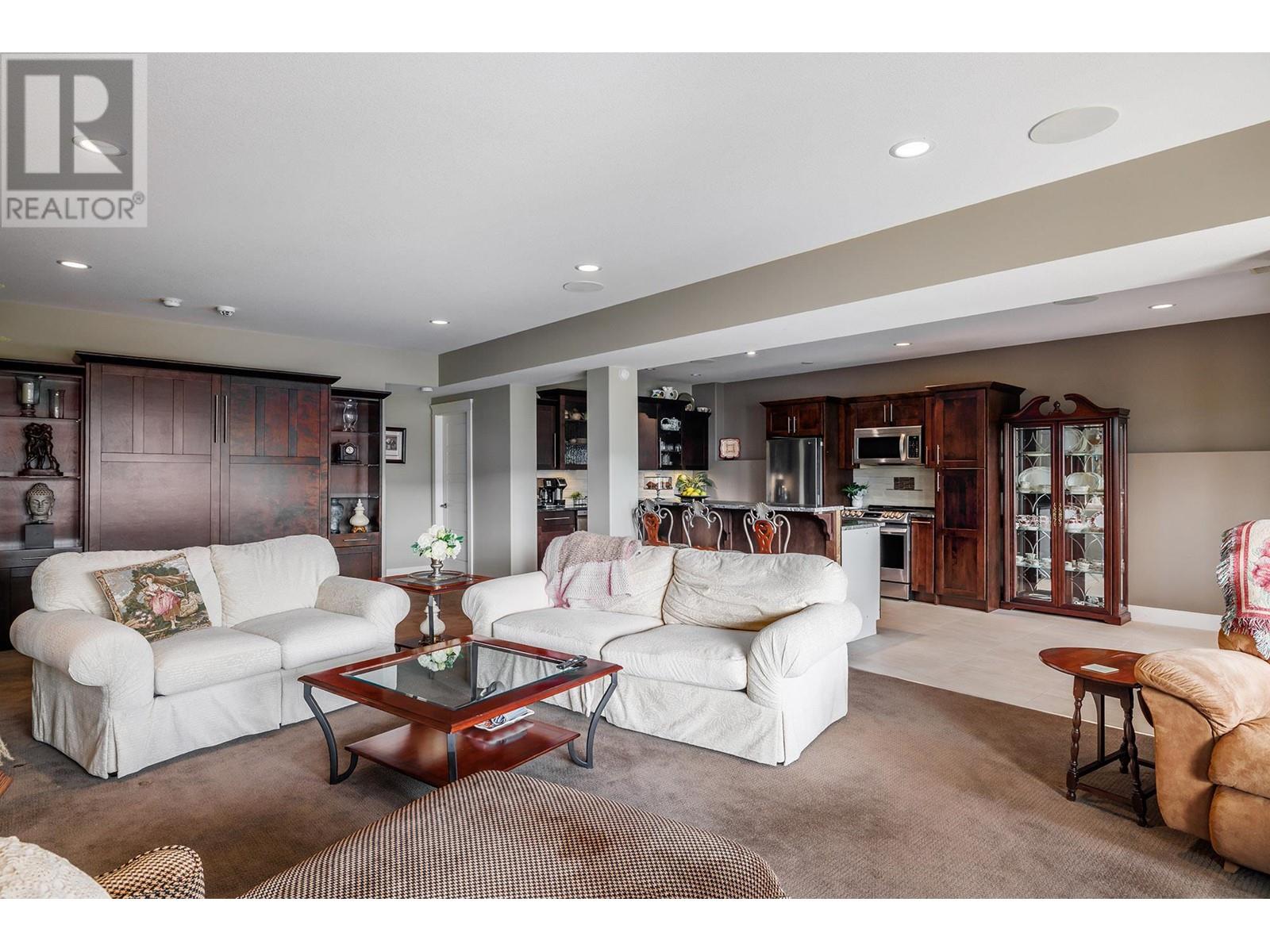  1821 Capistrano Drive, Kelowna
