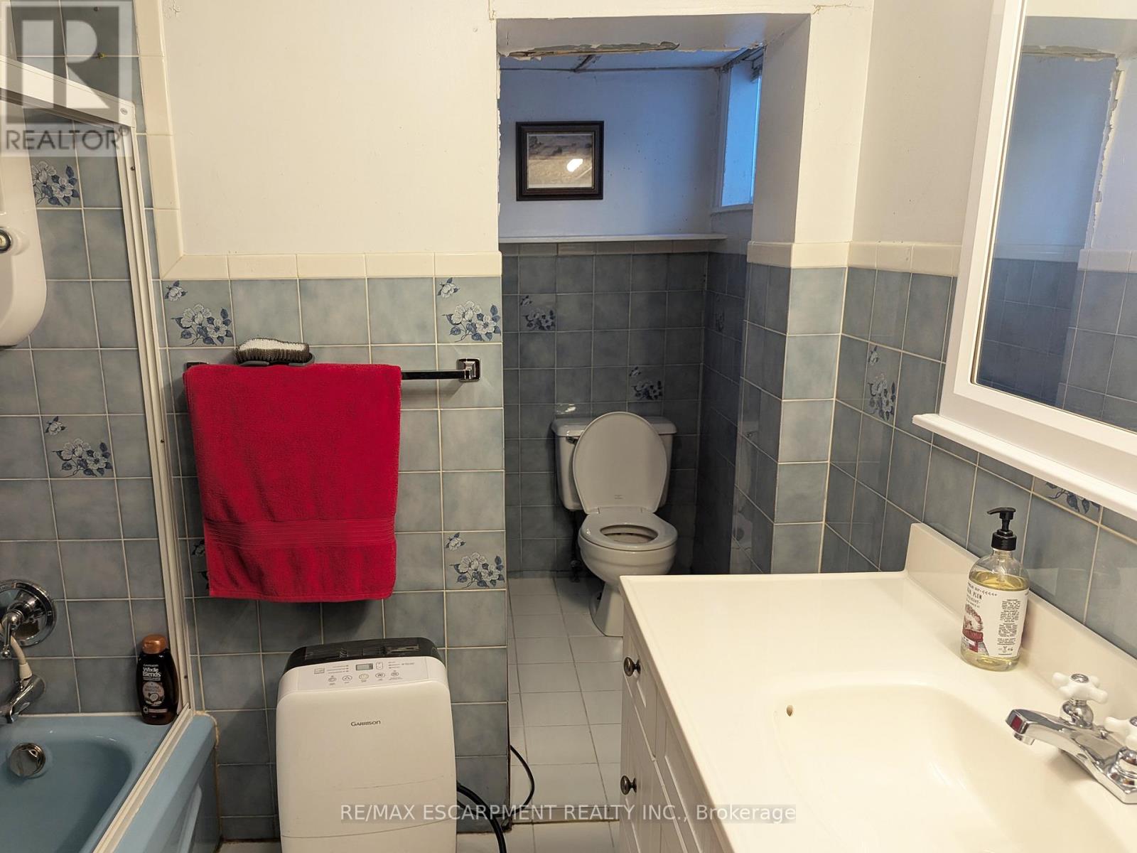 Photo 18 of 35 Marcia Avenue, Toronto ON