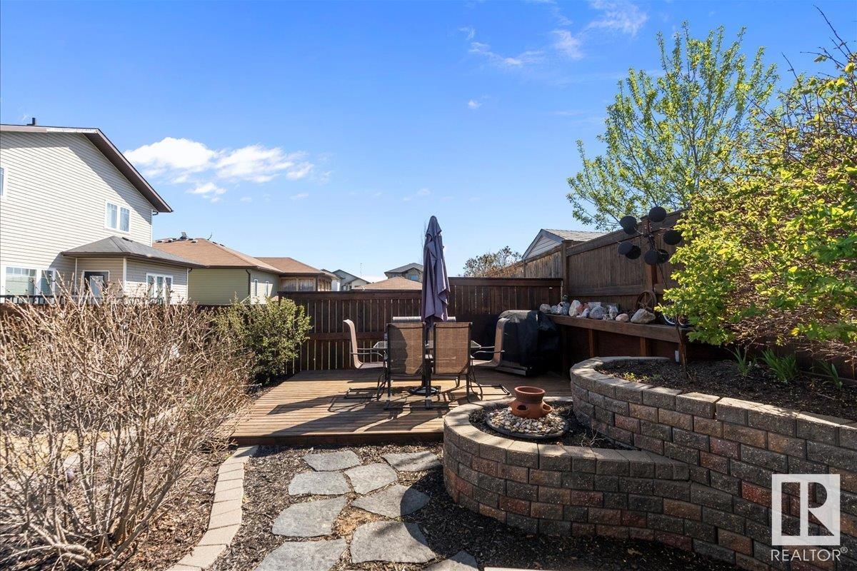 8 BEAVERHILL VIEW CR, Tofield