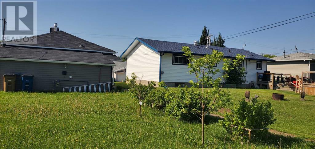 9818 100 Ave., Plamondon