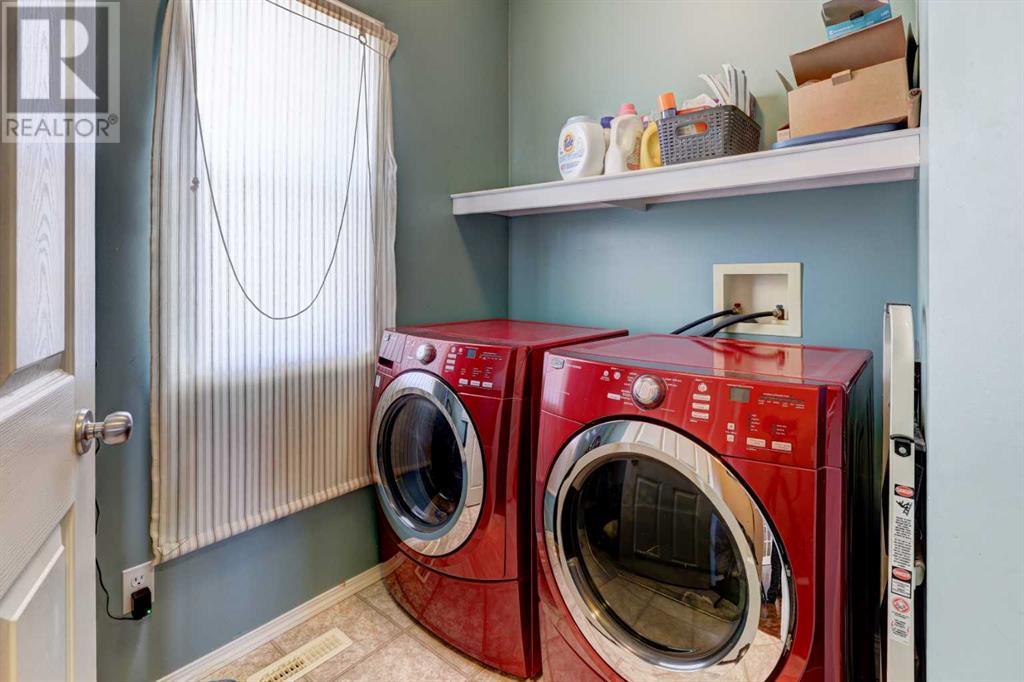 Single Family House for Sale in  Evansmeade Close NW Evanston Calgary 