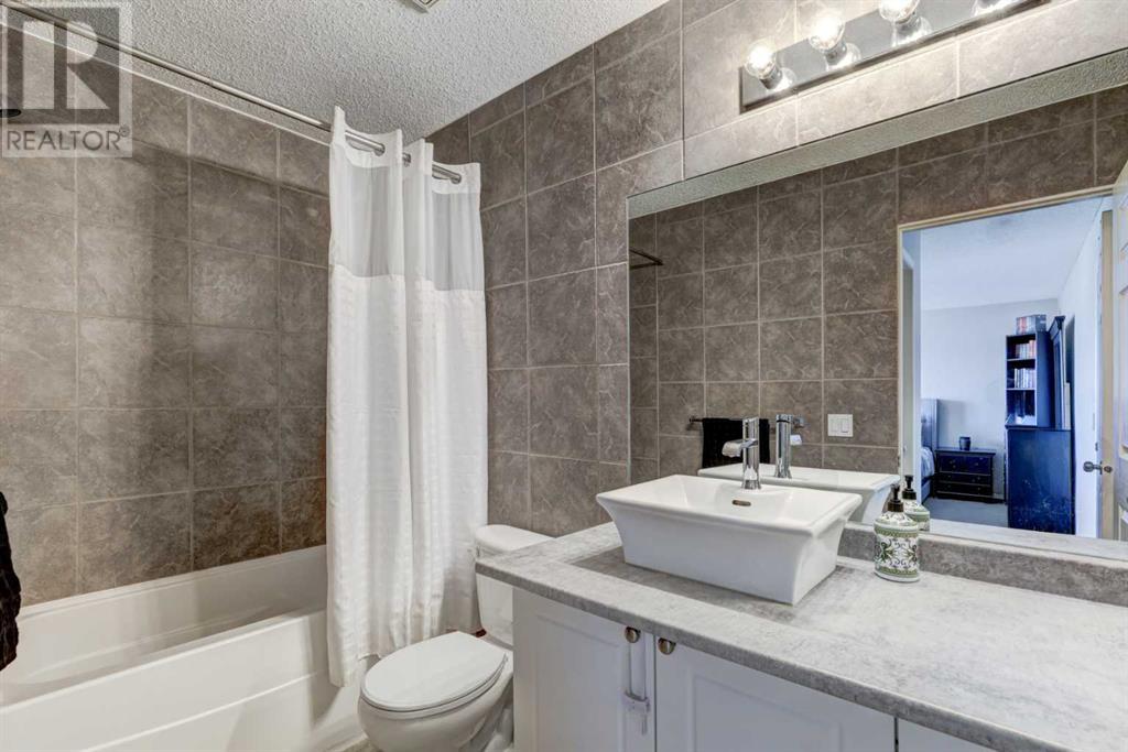 Single Family House for Sale in  Evansmeade Close NW Evanston Calgary 