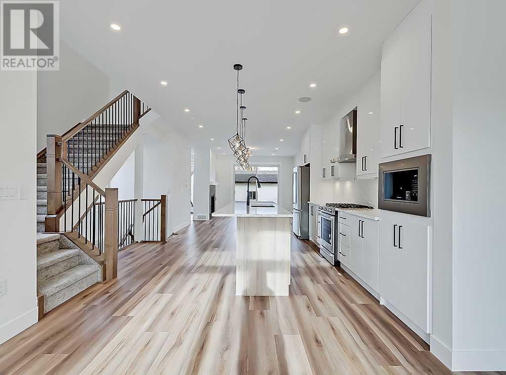 Single Family House for Sale in   Avenue NW Highland Park Calgary 