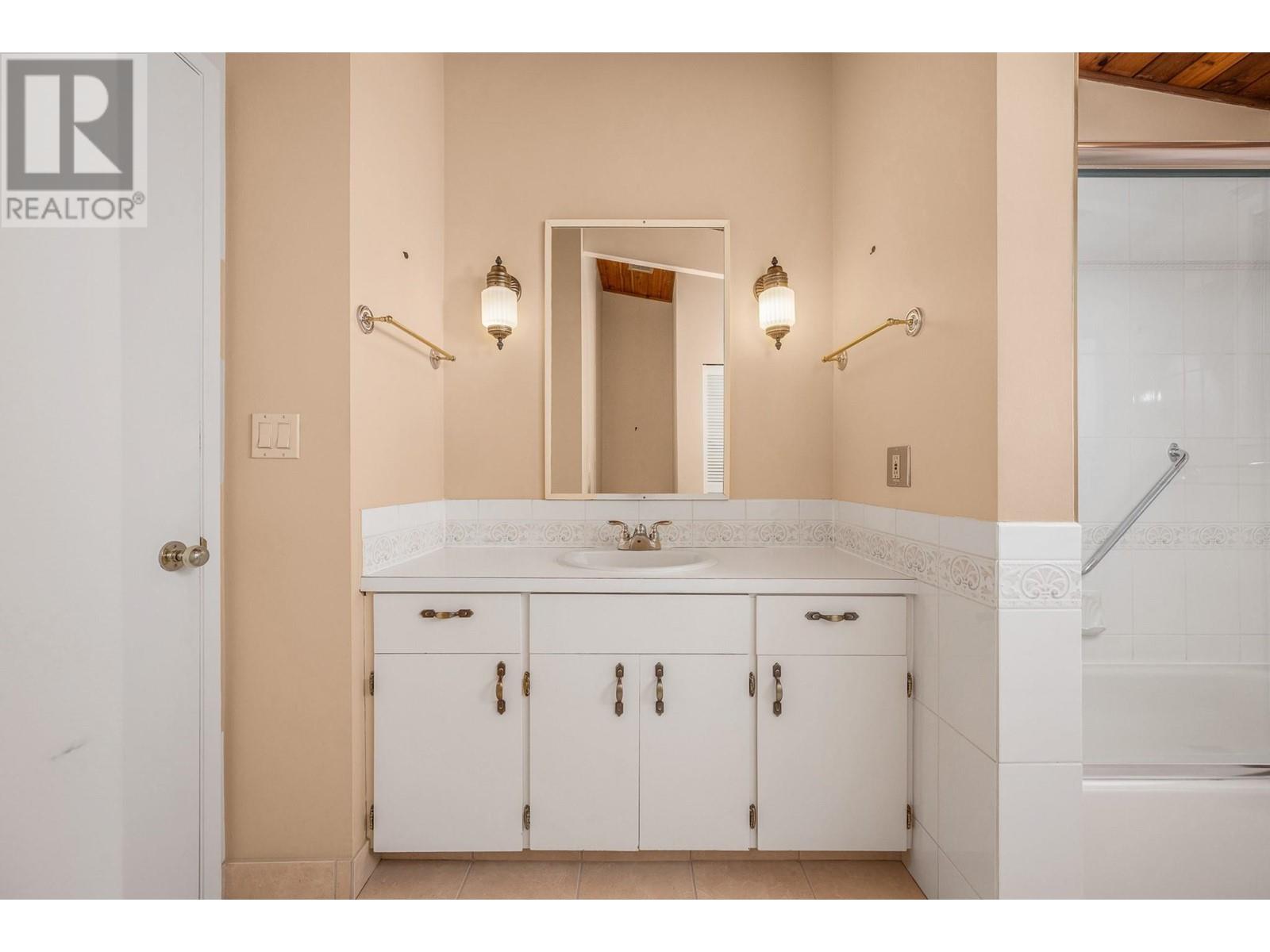 7007 Appaloosa Way, Vernon