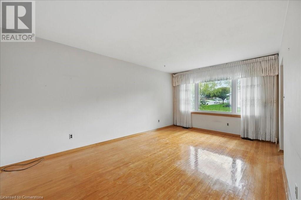 Photo 6 of 269 Rainbow Drive, Hamilton ON