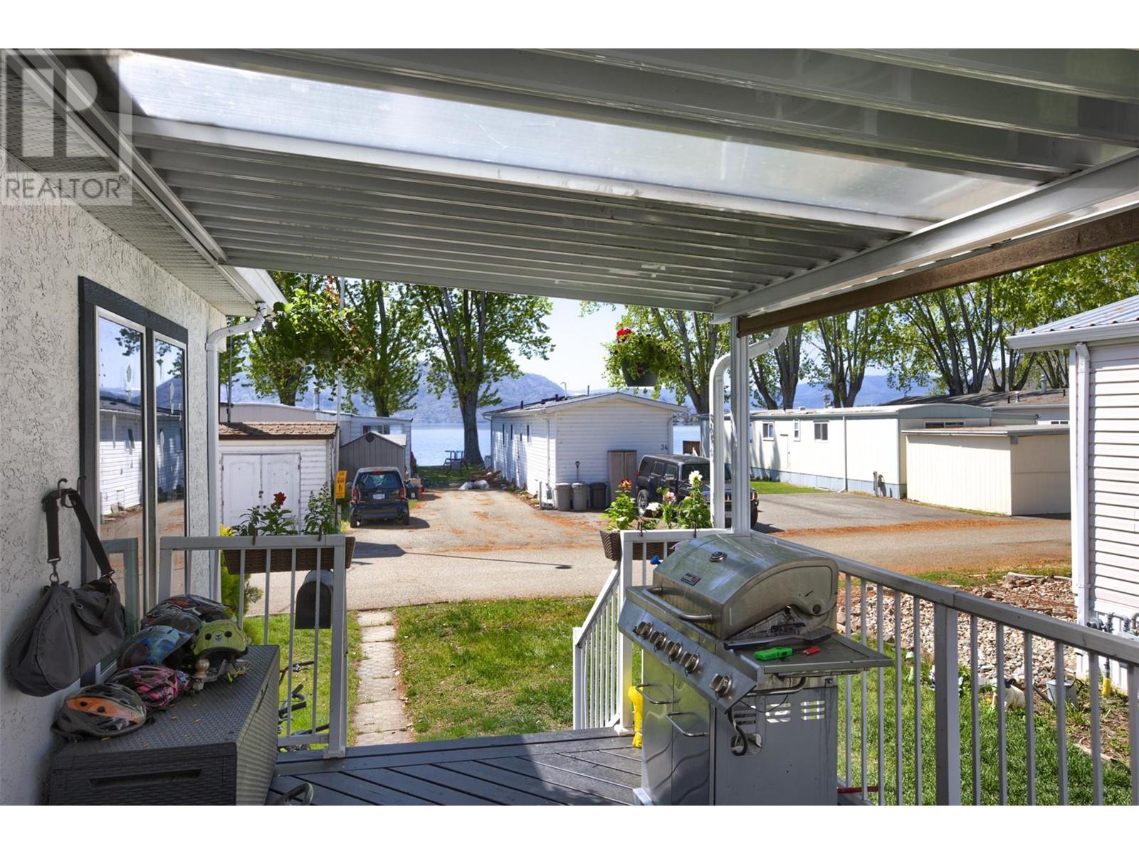 21 2095 Boucherie Road, West Kelowna
