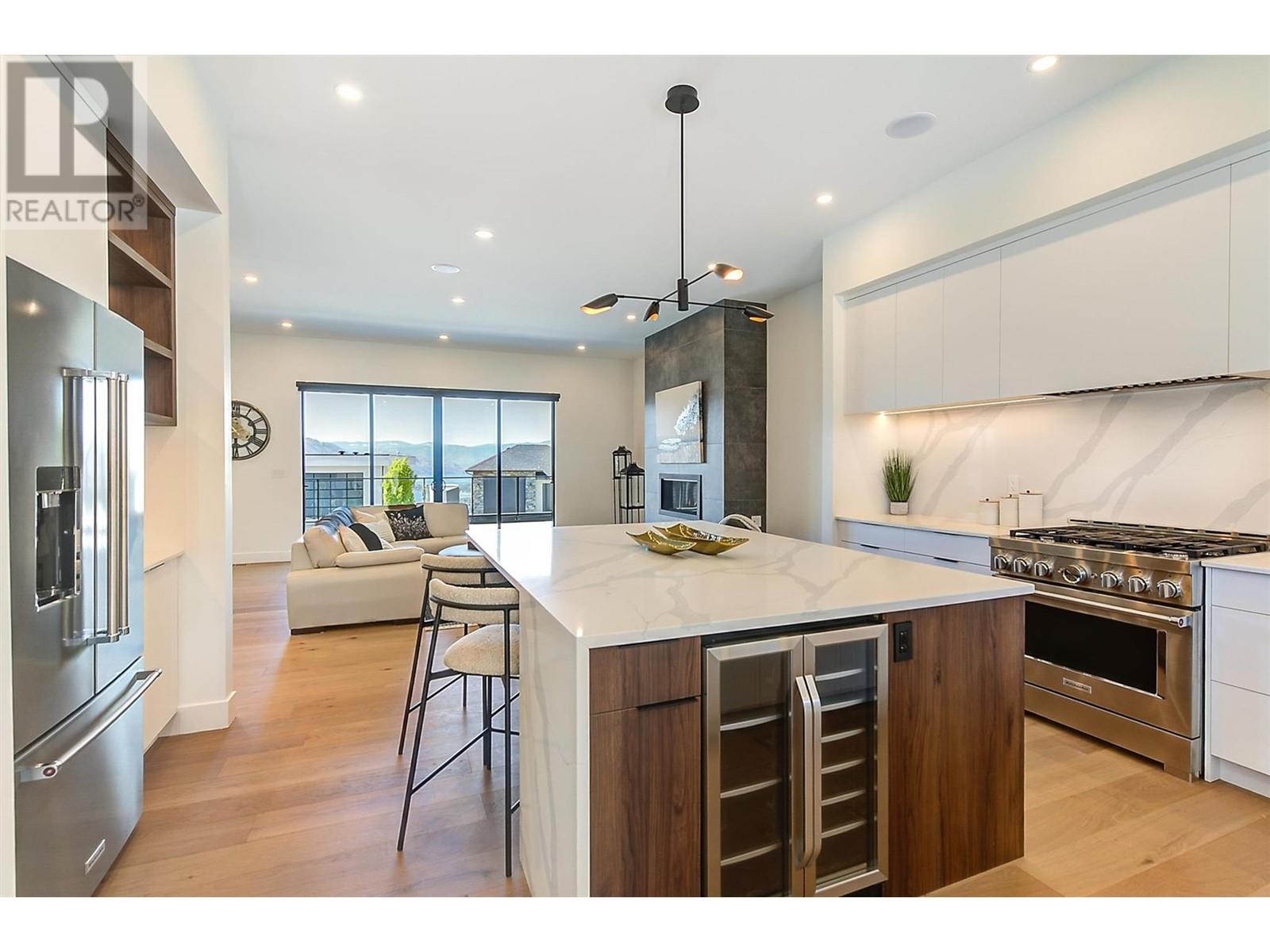 3342 Vineyard View Drive, West Kelowna