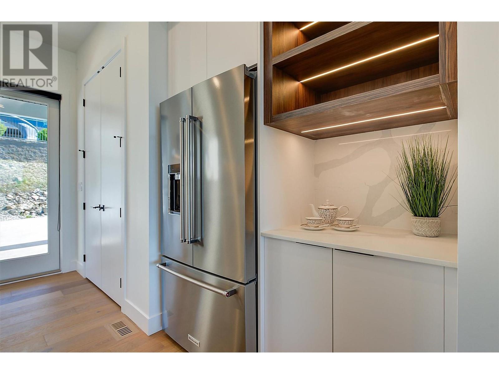  3342 Vineyard View Drive, West Kelowna