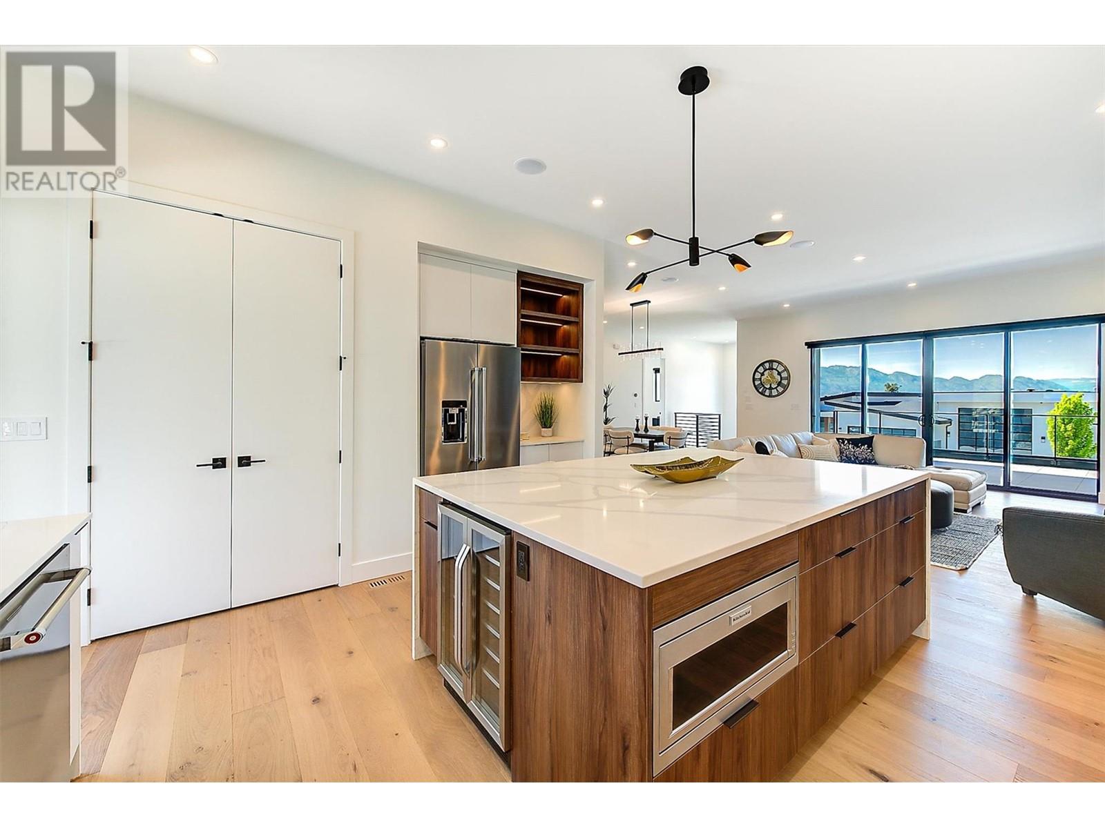3342 Vineyard View Drive, West Kelowna